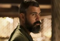 Juliano Cazarré fala sobre evolução de filha: "Se mexendo cada vez mais"