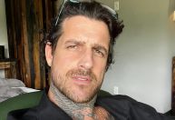 Marido de Cleo Pires explica sequelas após acidente: "Esqueço as palavras"