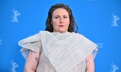 Lena Dunham compara experiência de vegetarianismo com sobriedade