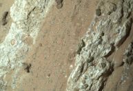 Nasa encontra possíveis vestígios de micróbios ancestrais em rocha de Marte