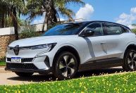 Megane E-Tech tem preço reduzido por tempo limitado; veja