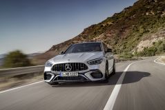 Mercedes-AMG C 63 S E PERFORMANCE chega ao Brasil com tecnologia de F1
