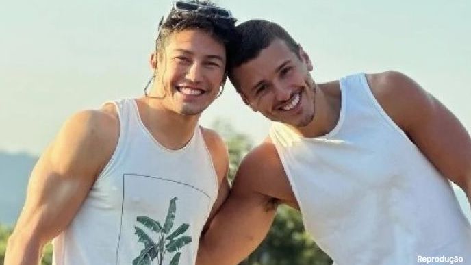 Namorado de Arthur Nory vai ao encontro do atleta em Paris