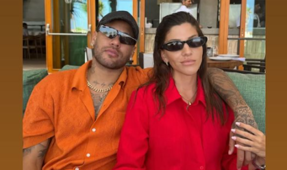Neymar posa "coladinho" com influencer espanhola e alimenta rumores de novo affair