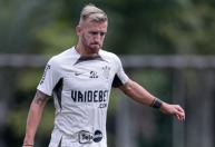 Jogador do Corinthians justifica batida após festa: “Barbeiragem”