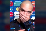 Pepe se emociona com elogio de jornalista após eliminação de Portugal; vídeo