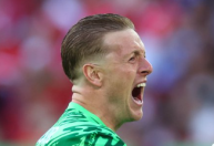 Garrafa d'água de Pickford viraliza por motivo curioso; veja foto