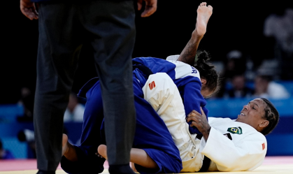 Rafaela Silva avança às quartas de final no judô em Paris 2024