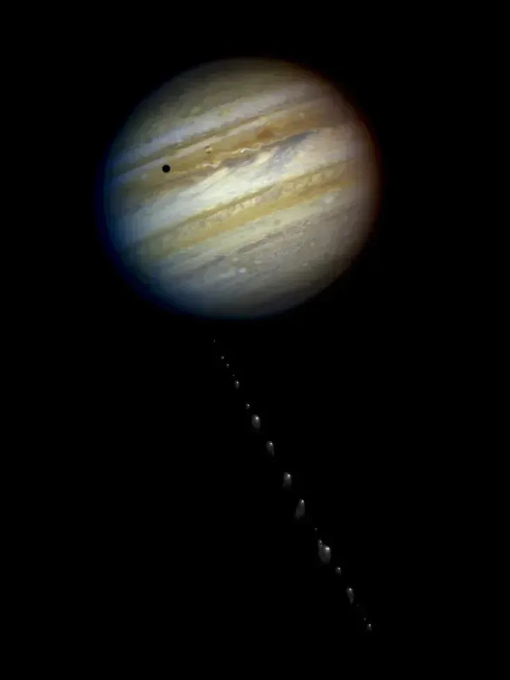 Composição com imagens de Júpiter e do cometa Shoemaker-Levy 9, / NASA/ESA/Hubble