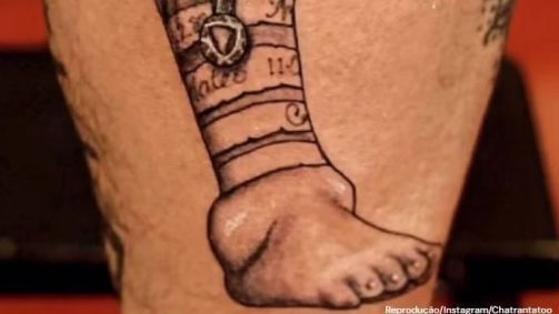Torcedor da Argentina faz tatuagem com tornozelo inchado de Messi após título da Copa América
