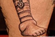 Torcedor da Argentina faz tatuagem de tornozelo inchado de Messi na Copa América