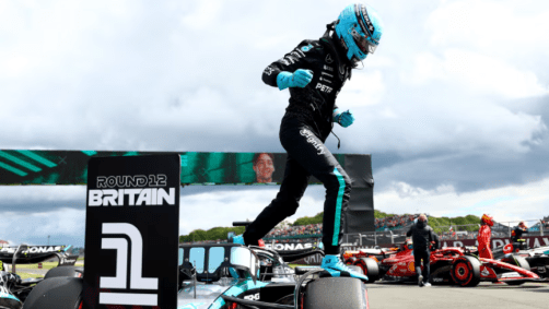 Russell crava pole no GP da Inglaterra com dobradinha da Mercedes