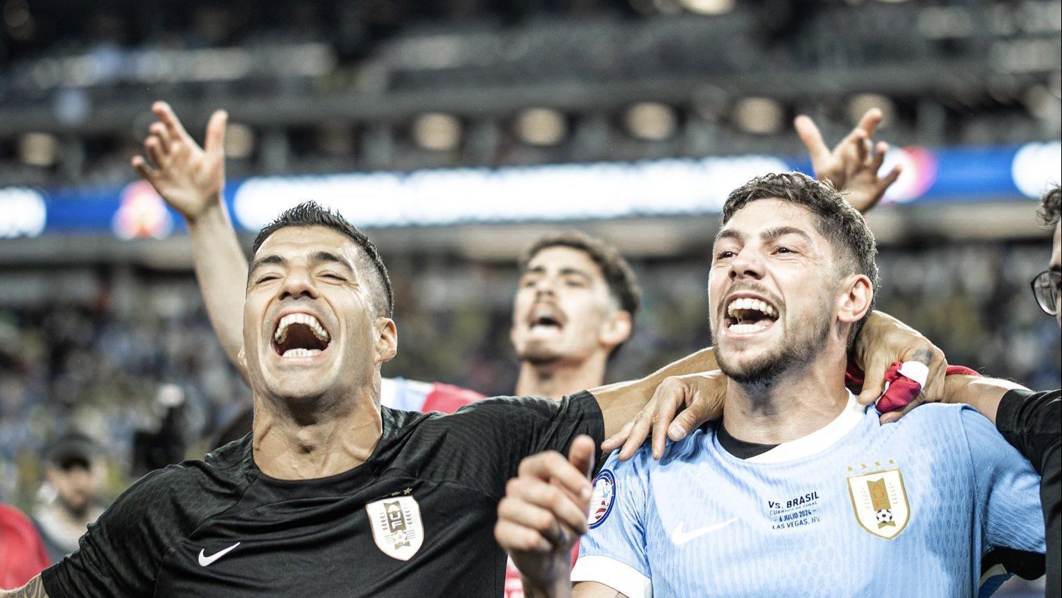 Uruguaios comemoram vaga para a semifinal da Copa América