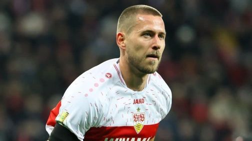 Waldemar Anton trocou com o Stuttgart pelo Borussia Dortmund