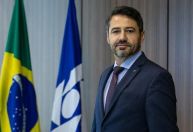 Ex-chefe da Receita expulso por caso das joias sauditas vai recorrer