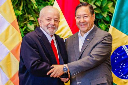 Luiz Inácio Lula da Silva, presidente do Brasil, e Luis Arce, presidente da Bolívia