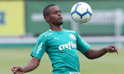 Carlos Eduardo passou pelo Palmeiras em 2019