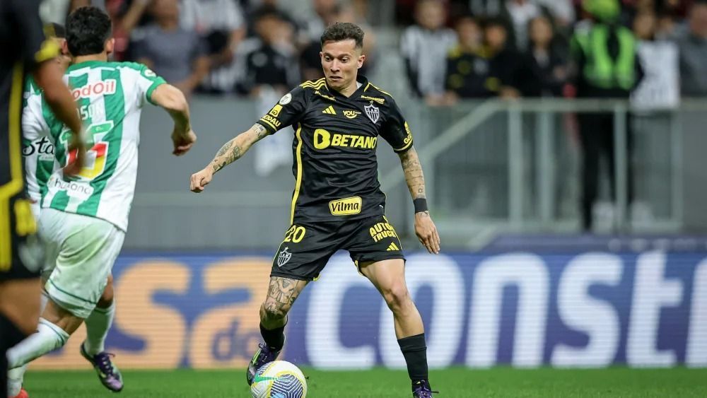 Bernard reestreou pelo Galo diante do Juventude