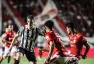 Santos empata com Vila Nova e mantém liderança da Série B do Brasileiro