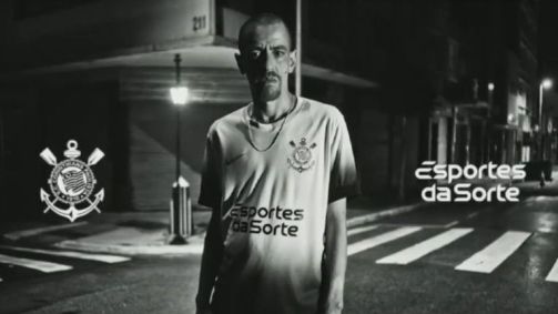 Corinthians anunciou novo patrocinador master no intervalo do jogo contra o Grêmio