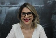 'Tenho filhos, tenho família e tenho medo', diz à CNN pré-candidata ameaçada
