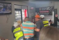 Vídeo: motorista de Porsche é agredido por pai de motociclista morto