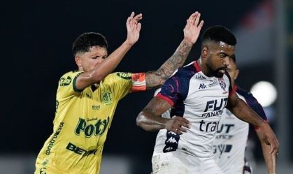 Gol, pênalti bizarro e capitão: como foi a noite de Yuri Lima enquanto Iza terminava namoro