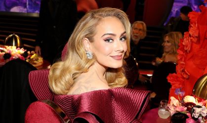 Adele diz que "está tentando" vir ao Brasil em show