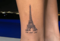 Alcaraz tatua a Torre Eiffel para celebrar título de Roland Garros
