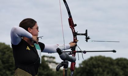 Ana Luiza Caetano alcançou a melhor marca da carreira no tiro com arco