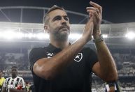 Na mira do Atlético-MG, Artur Jorge abre o jogo sobre futuro no Botafogo