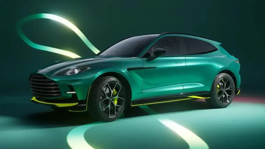 aston-martin-dbx707-amr24-