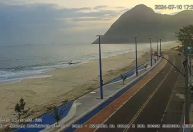 Câmera registra momento de pouso forçado de avião em praia do RJ; assista