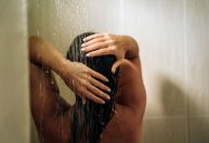 Banho frio faz bem? Veja o que a ciência diz