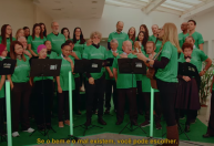 Branco Mello grava música do Titãs com coral de pacientes oncológicos