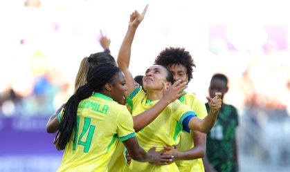 Brasil vence a Nigéria na estreia do futebol feminino em Paris 2024