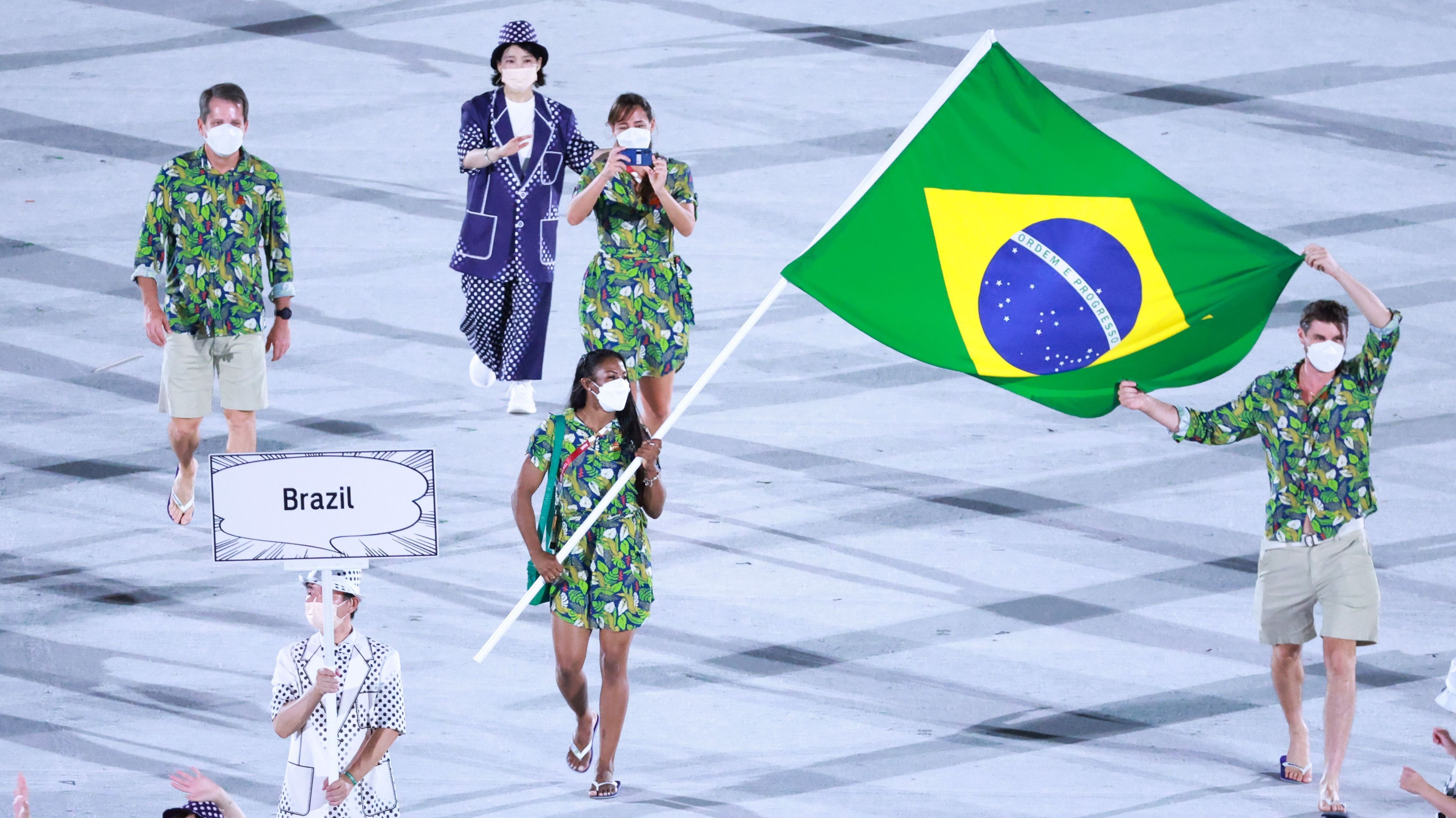 Bruninho e Ketleyn Quadros levaram a bandeira em Tóquio 2020