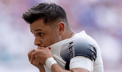 Corinthians triunfou pela primeira vez fora de casa na competição