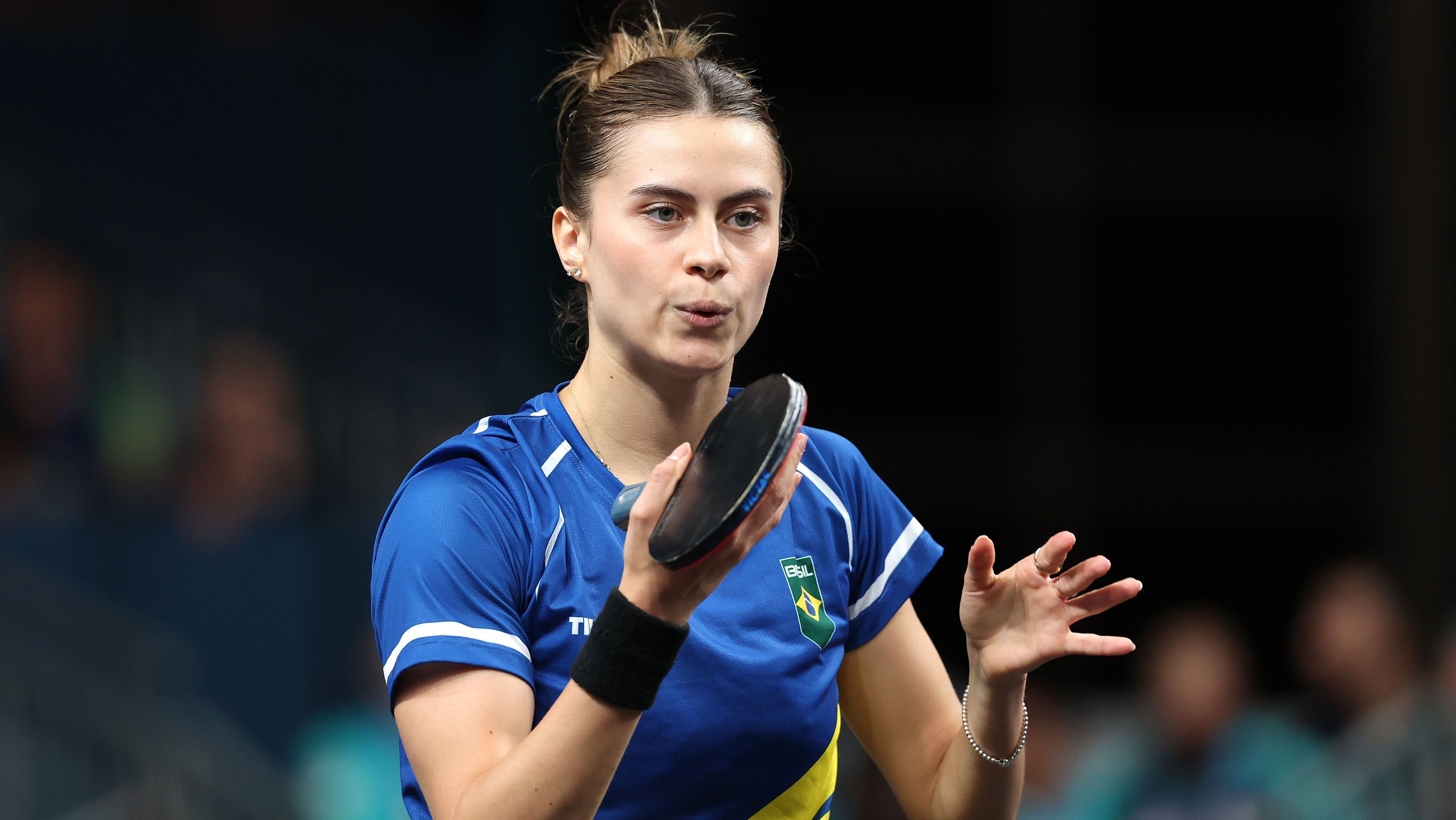 Bruna Takahashi foi eliminada no tênis de mesa