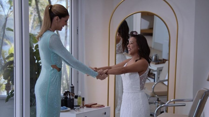 Camila Queiroz apresenta o reality Casamento às Cegas Brasil