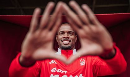 Ex-Corinthians, Carlos Miguel é dispensado no Nottingham Forest, diz jornal