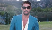 Desfile na Itália reúne Cauã Reymond, Maluma e Michele Morrone