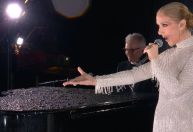 Céline Dion canta 