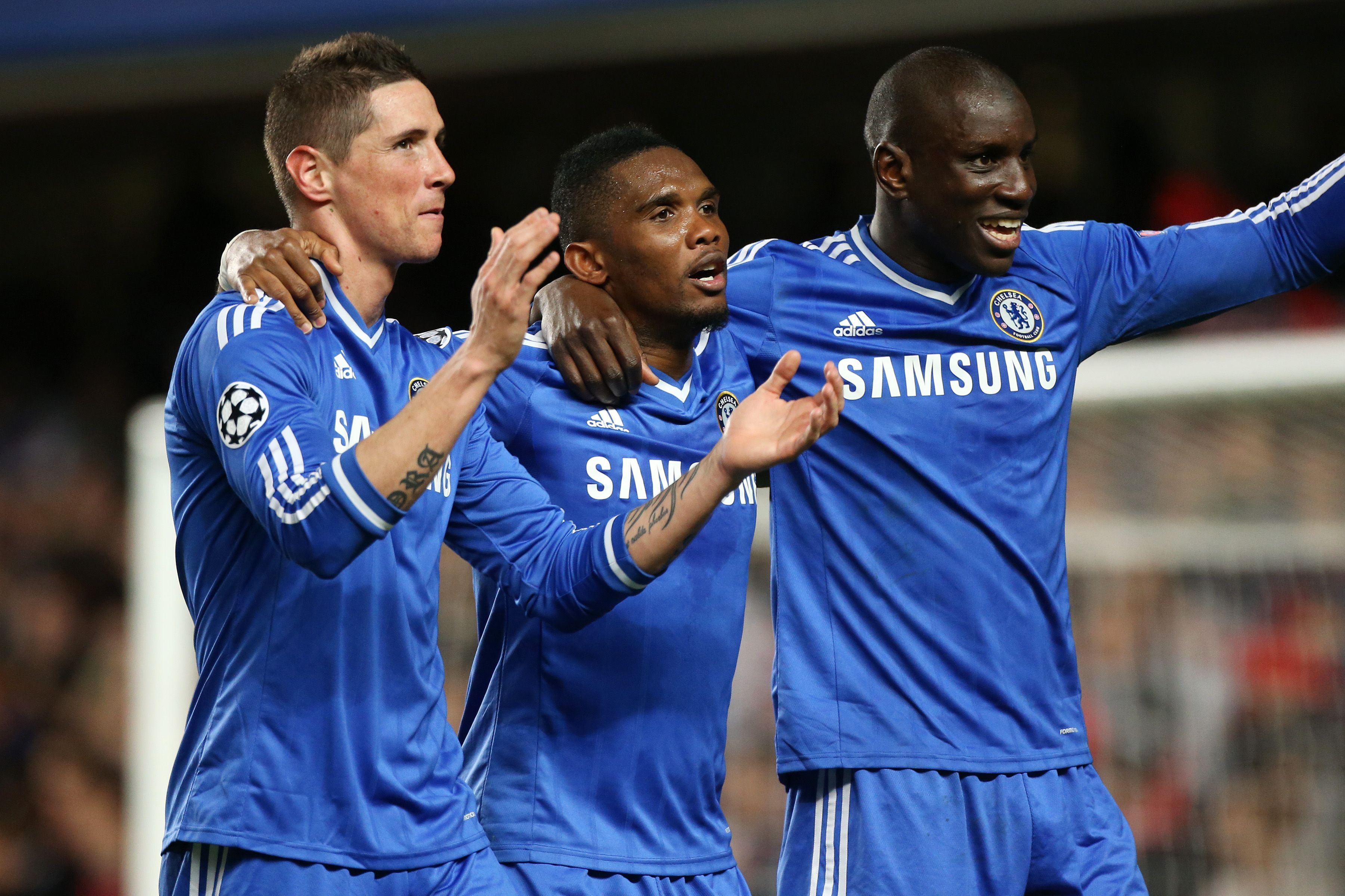Fernando Torres (esq.), Eto'o e Demba Ba comemoram gol pelo Chelsea