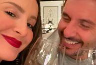 Claudia Leitte completa 44 anos e ganha homenagem do marido