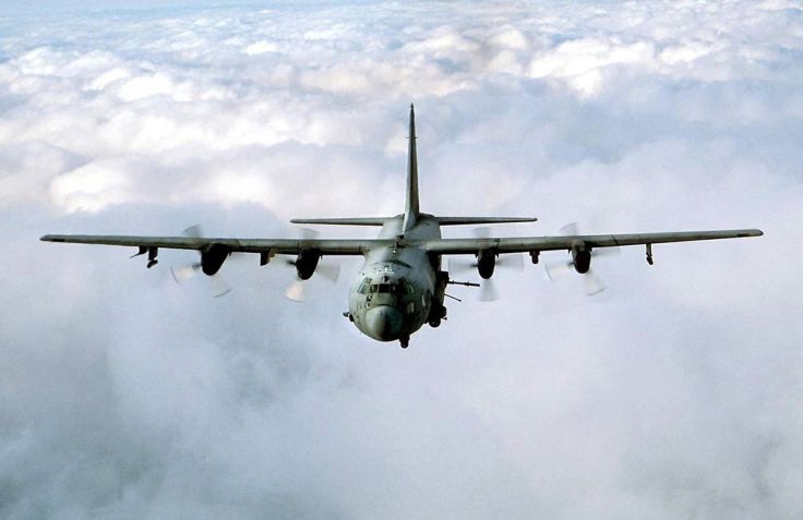 As principais missões do caça AC-130 são apoio aéreo aproximado, interdição aérea e proteção de força. / Shutterstock via CNN Newsource