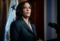 Kamala Harris pediu apoio aos ex-presidentes Obama e Clinton após saída de Biden
