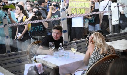 Panamá oferece viagem grátis a turistas afetados por protestos de Barcelona