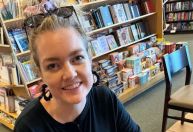Colleen Hoover tem 4 livros entre os mais vendidos no 1º semestre de 2024