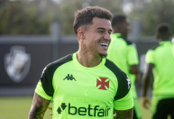 Philippe Coutinho é relacionado para jogo contra o Atlético-MG pelo Brasileirão